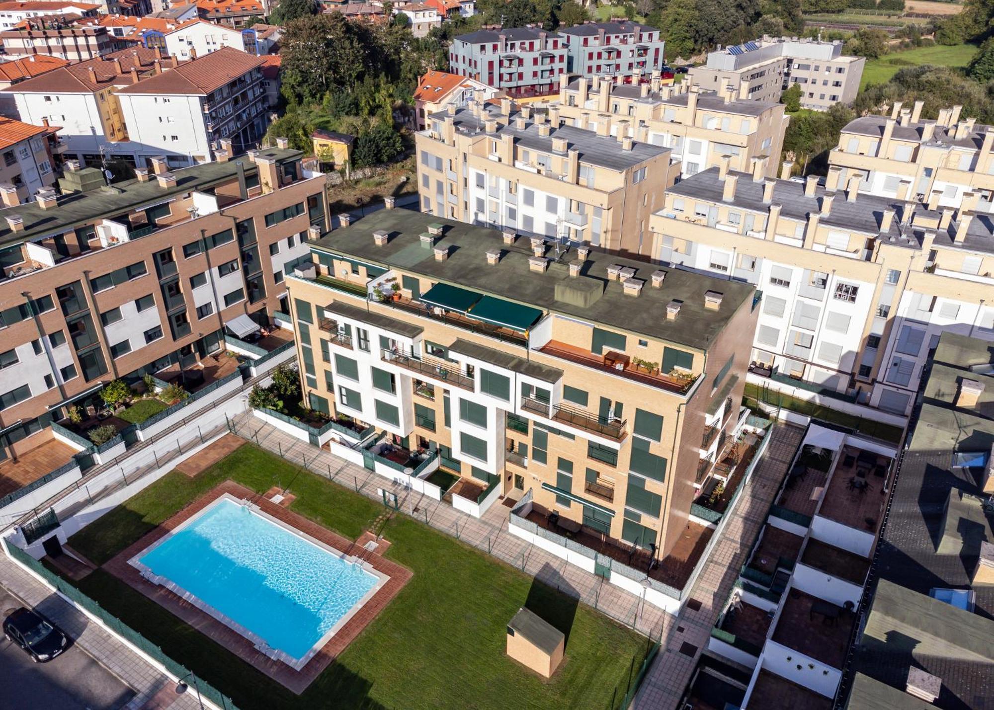 Tarantino, Apartamento Con Piscina, Playa A 3 Km Vut-2505-As Llanes Eksteriør billede